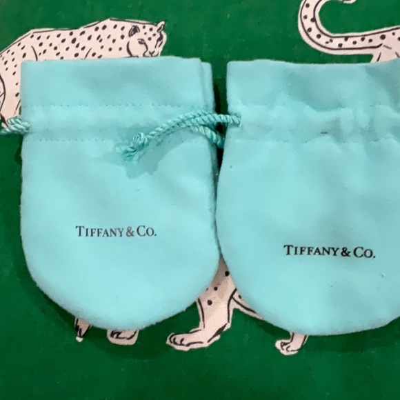 Authentic Tiffany & Co. Jewelry pouch - Picture 4 of 8